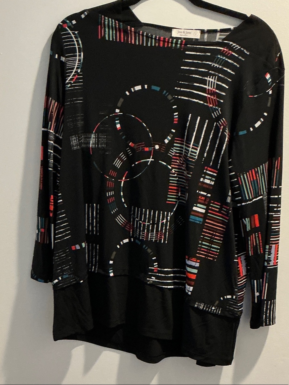 Jess & Jane Black Geometric Print Women's Top